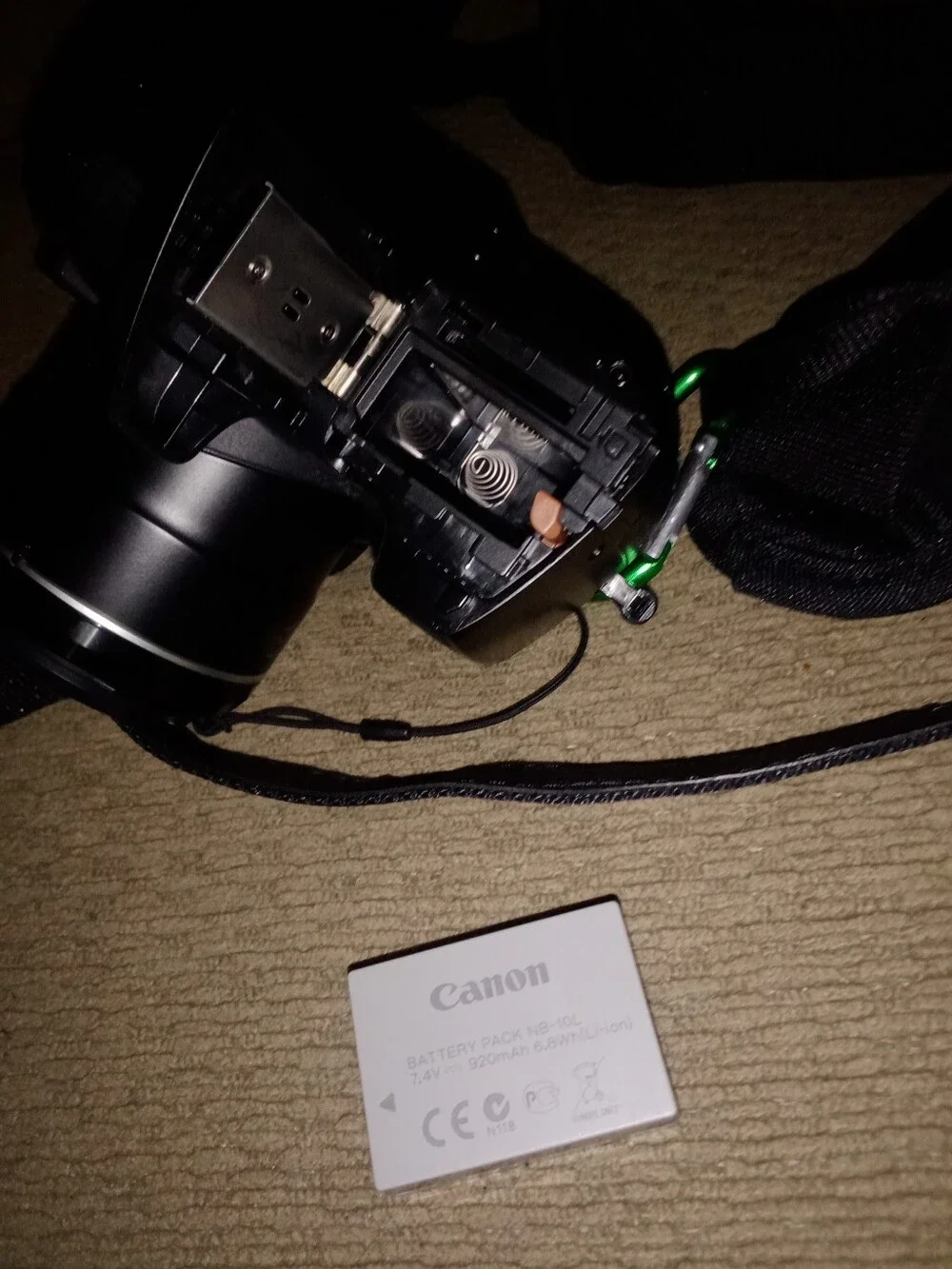 Cannon Power Shot SX40 HS Digital Camera PC1680 7.4v With Carrying Case Plus
